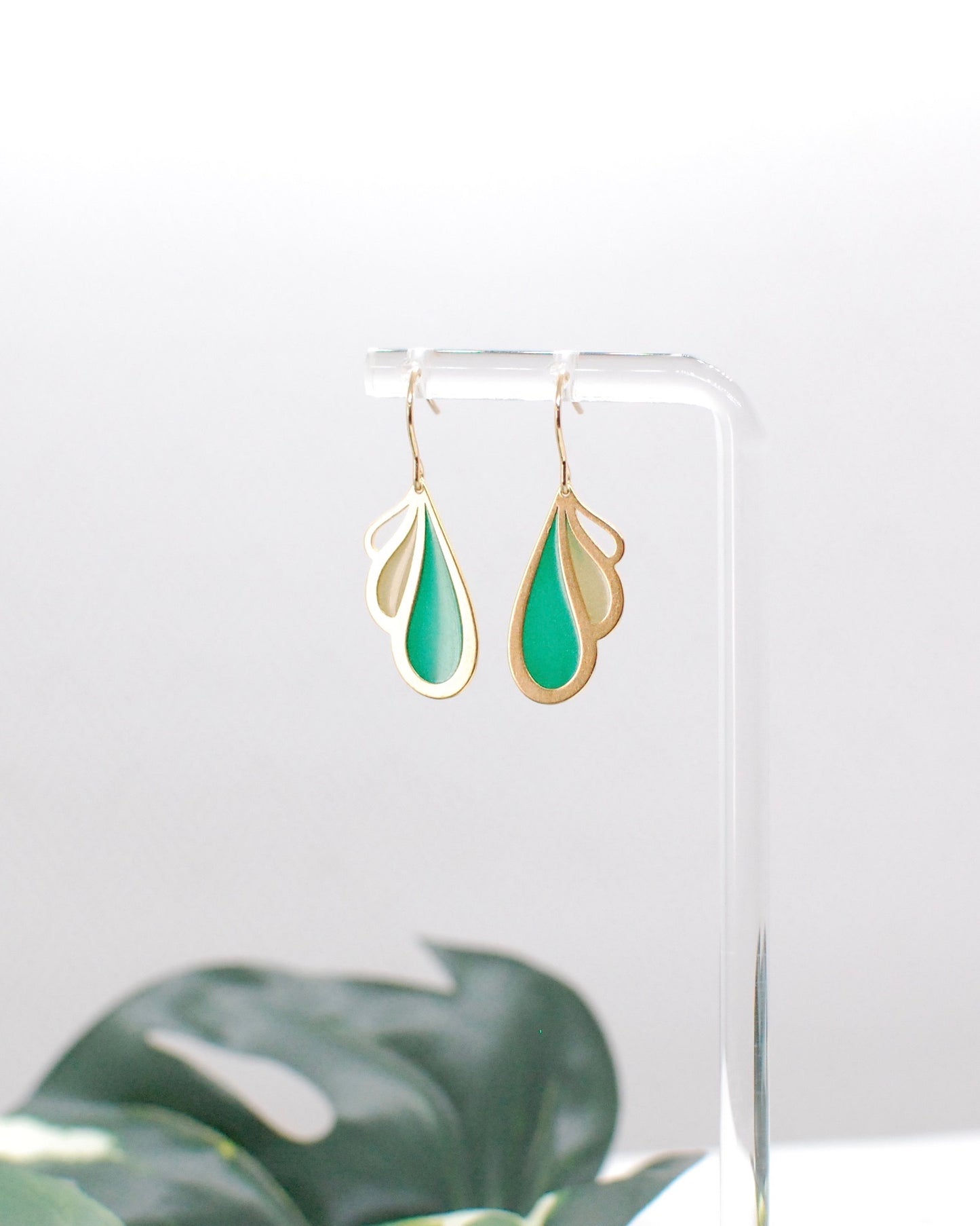 Small Wing Earrings Green and Gold