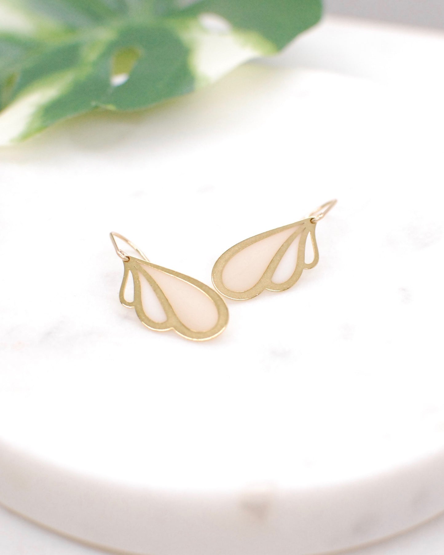 Small Wing Earrings Nude and White